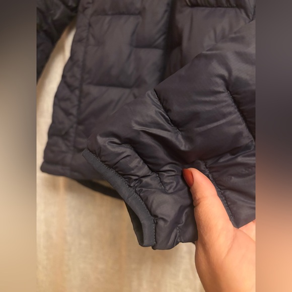 Patagonia W's Macro Puff Hoodie Like New XS Dark Blue - Picture 8 of 13